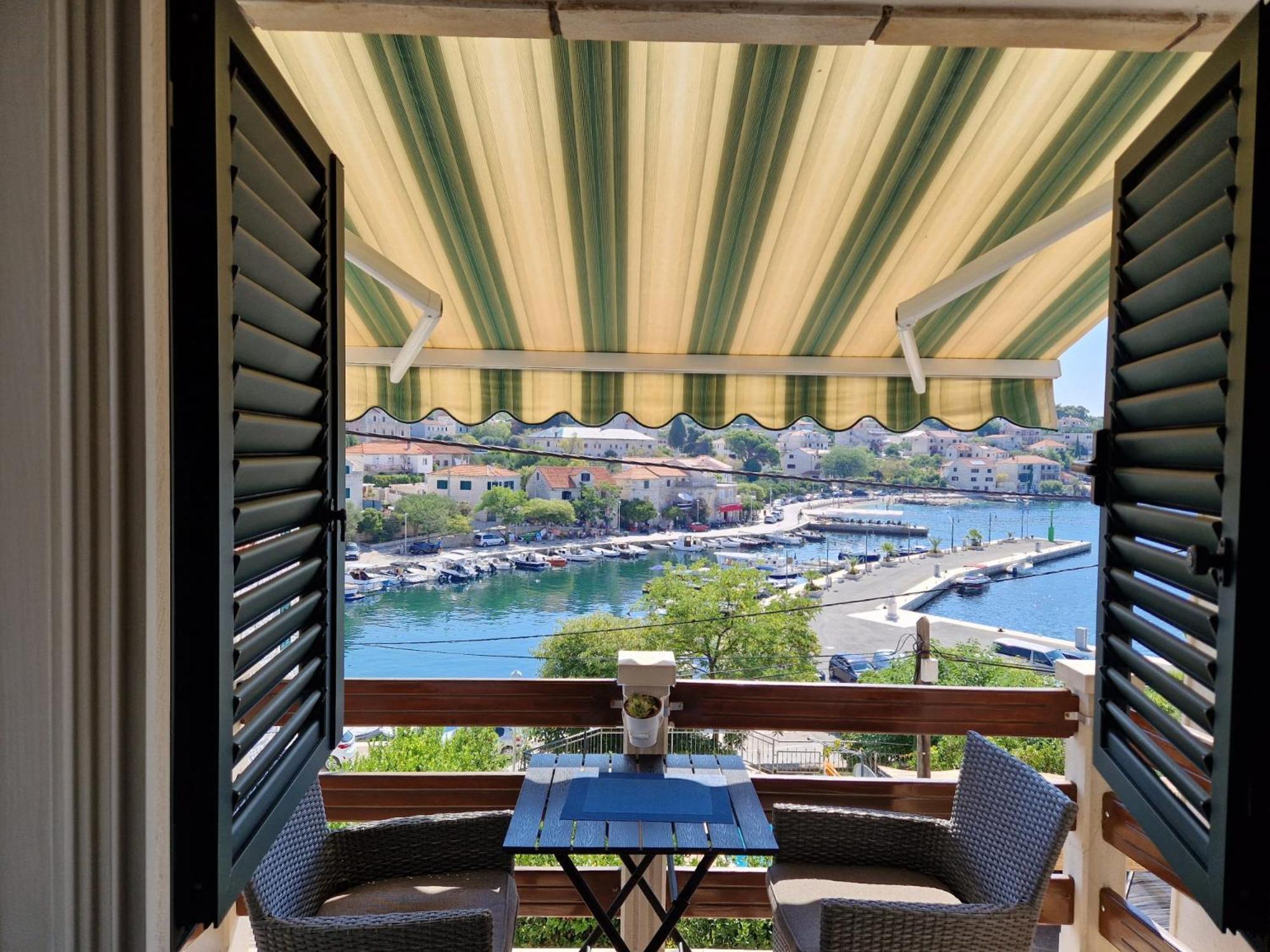 Studio Apartment Riva Sumartin Exteriér fotografie